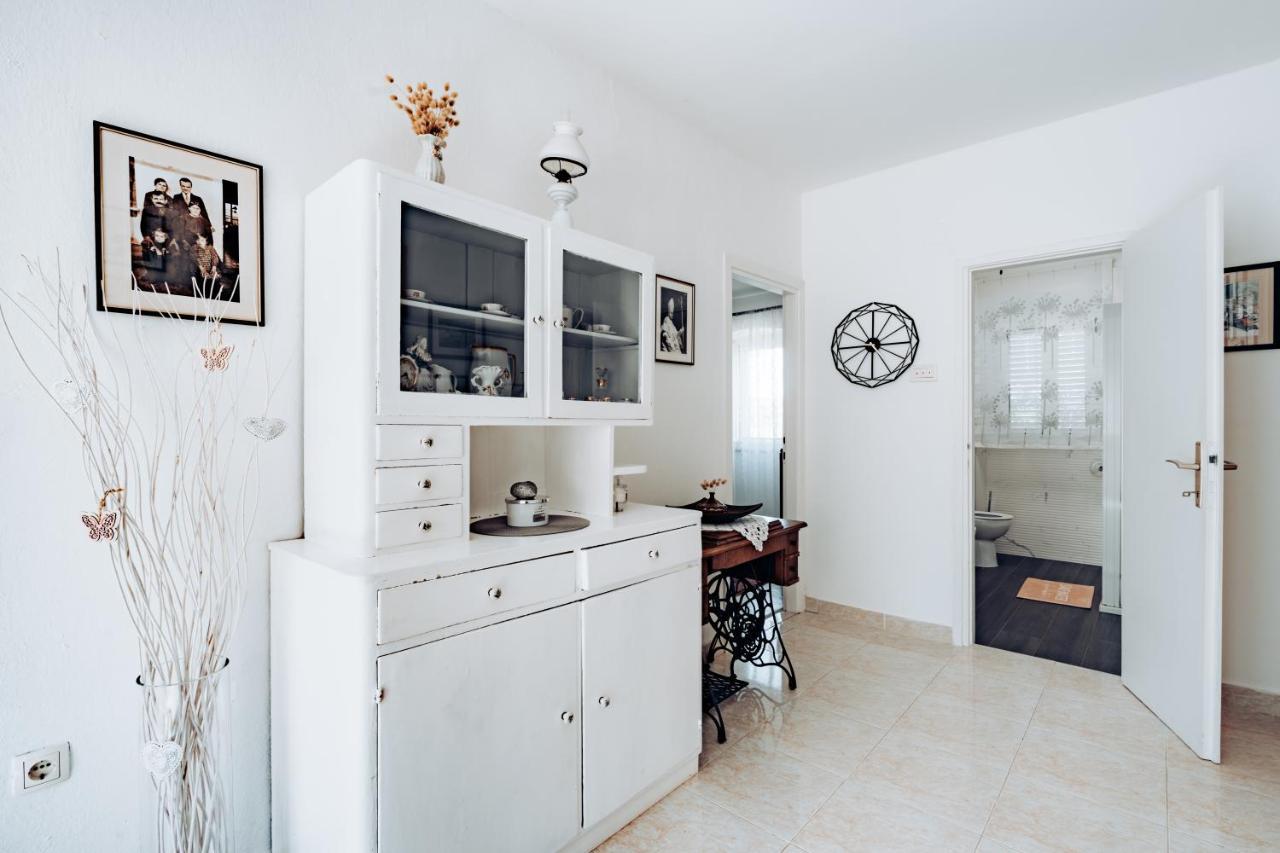 Guest House Sakarun Veli Rat Εξωτερικό φωτογραφία