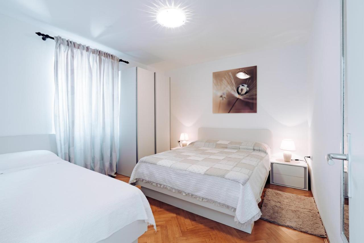 Guest House Sakarun Veli Rat Εξωτερικό φωτογραφία