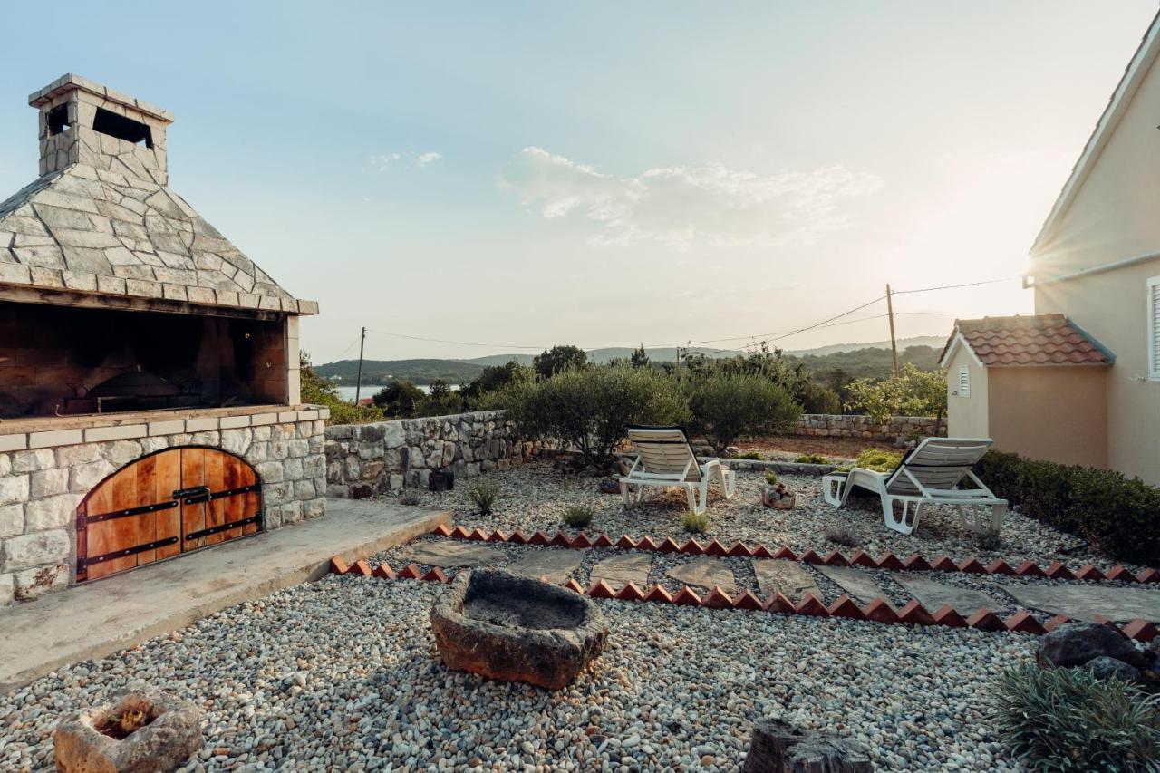 Guest House Sakarun Veli Rat Εξωτερικό φωτογραφία