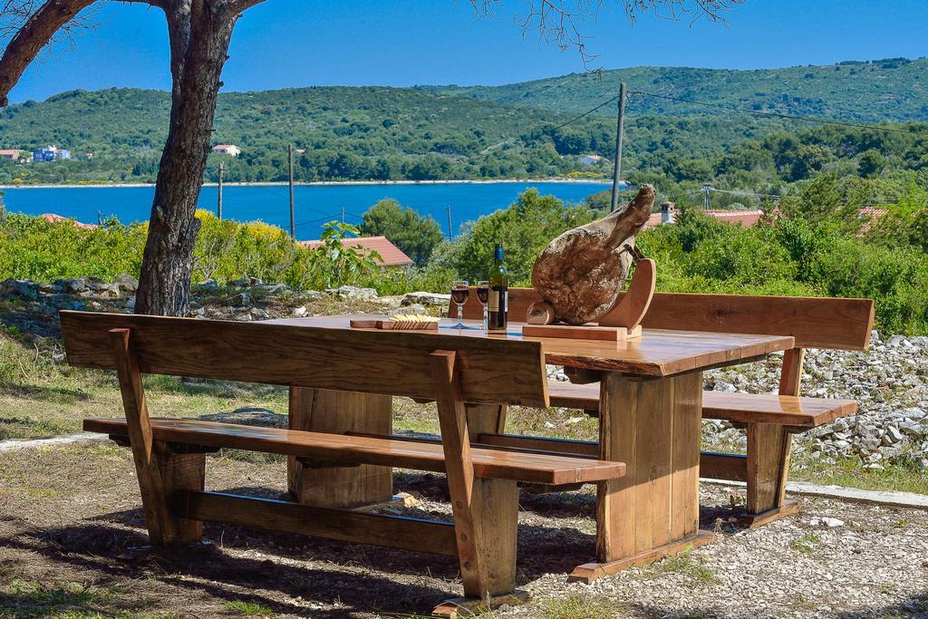 Guest House Sakarun Veli Rat Εξωτερικό φωτογραφία