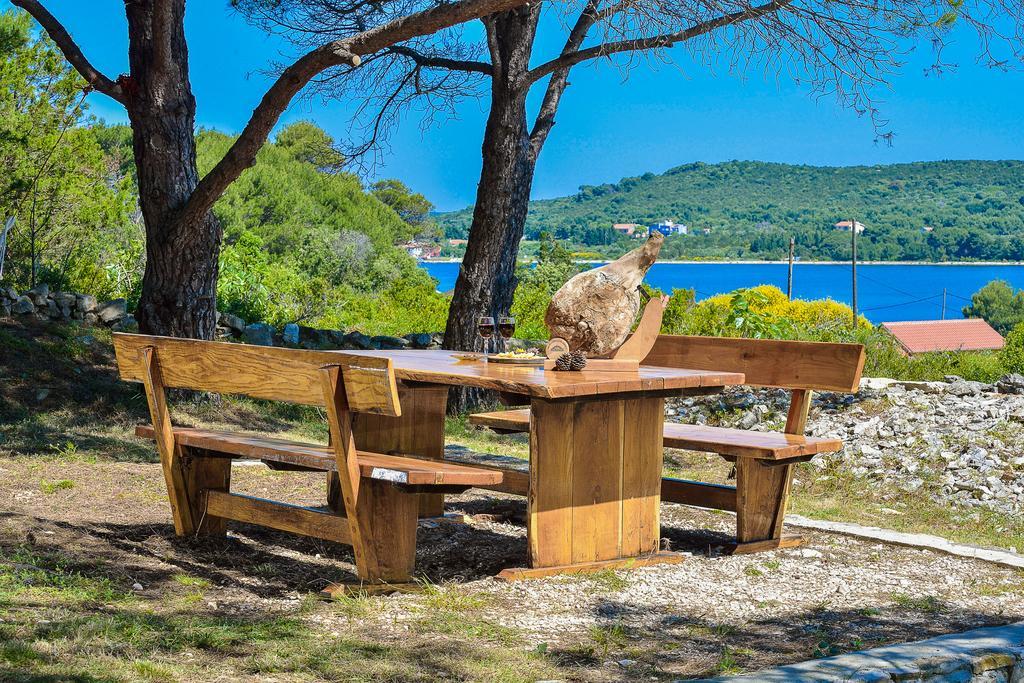 Guest House Sakarun Veli Rat Εξωτερικό φωτογραφία
